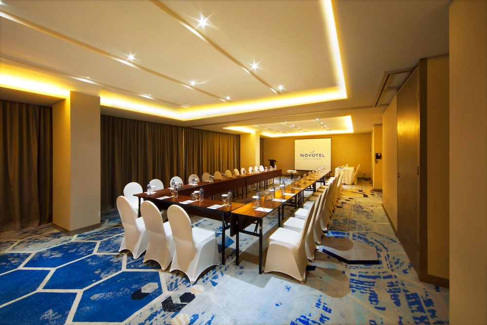 NOVOTEL PEKANBARU 56/67