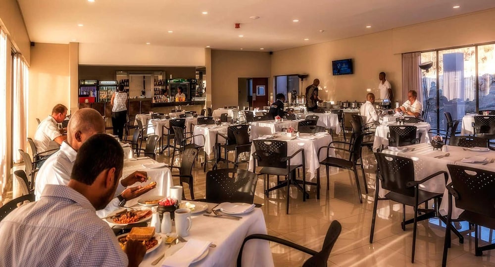 Springbok Inn By Country Hotels 21/32