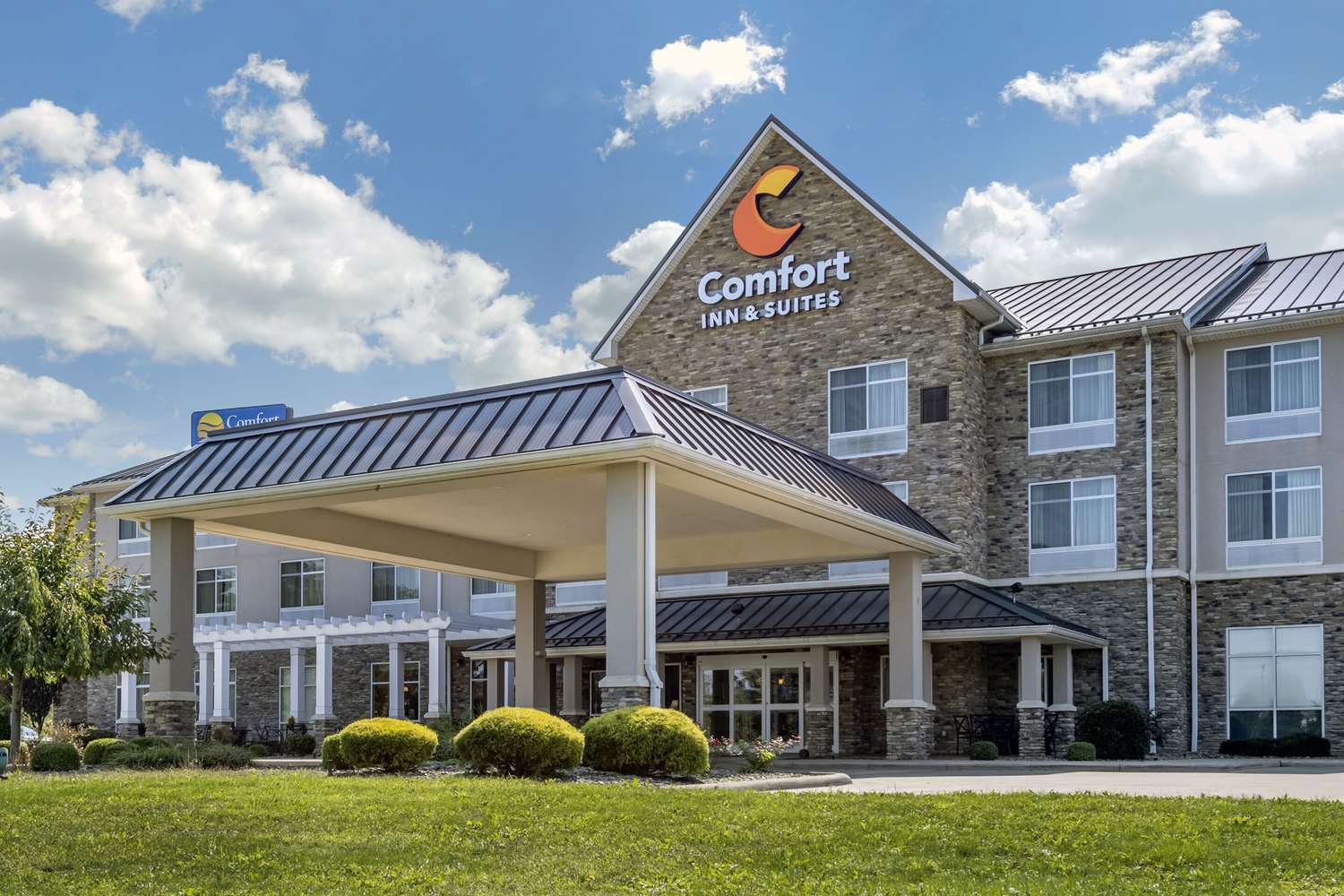 Comfort Inn & Suites Dover, OH 10/11