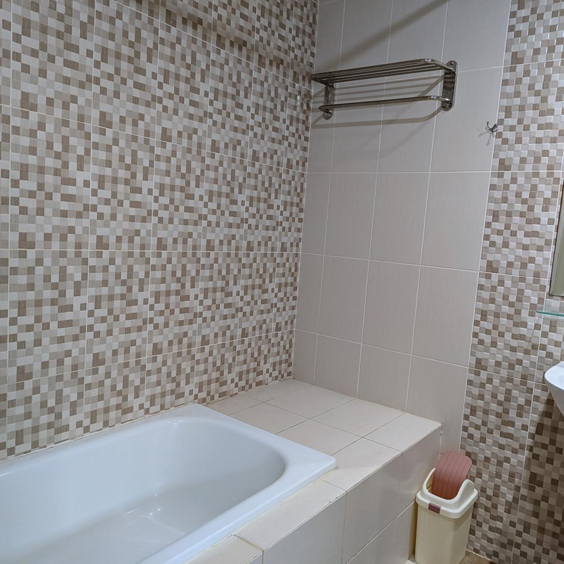 Hotel Nalendra Plaza 49/50