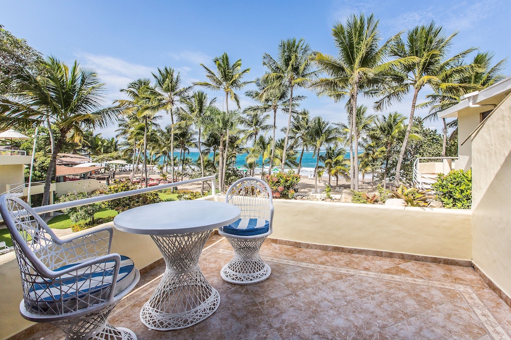Cabarete Palm Beach Condos 36/50