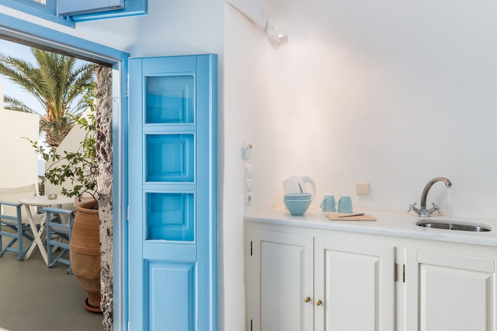 Pantelia Suites Santorini 6/71