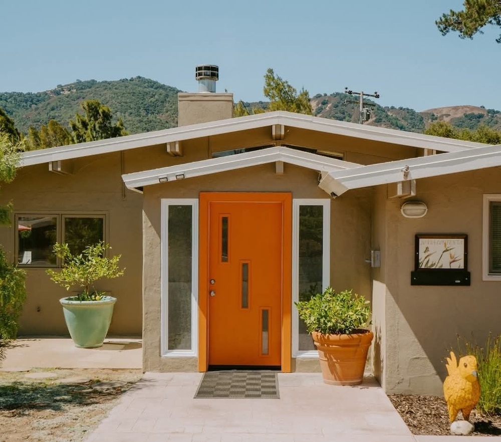 Contenta Inn in CARMEL VALLEY - CA
