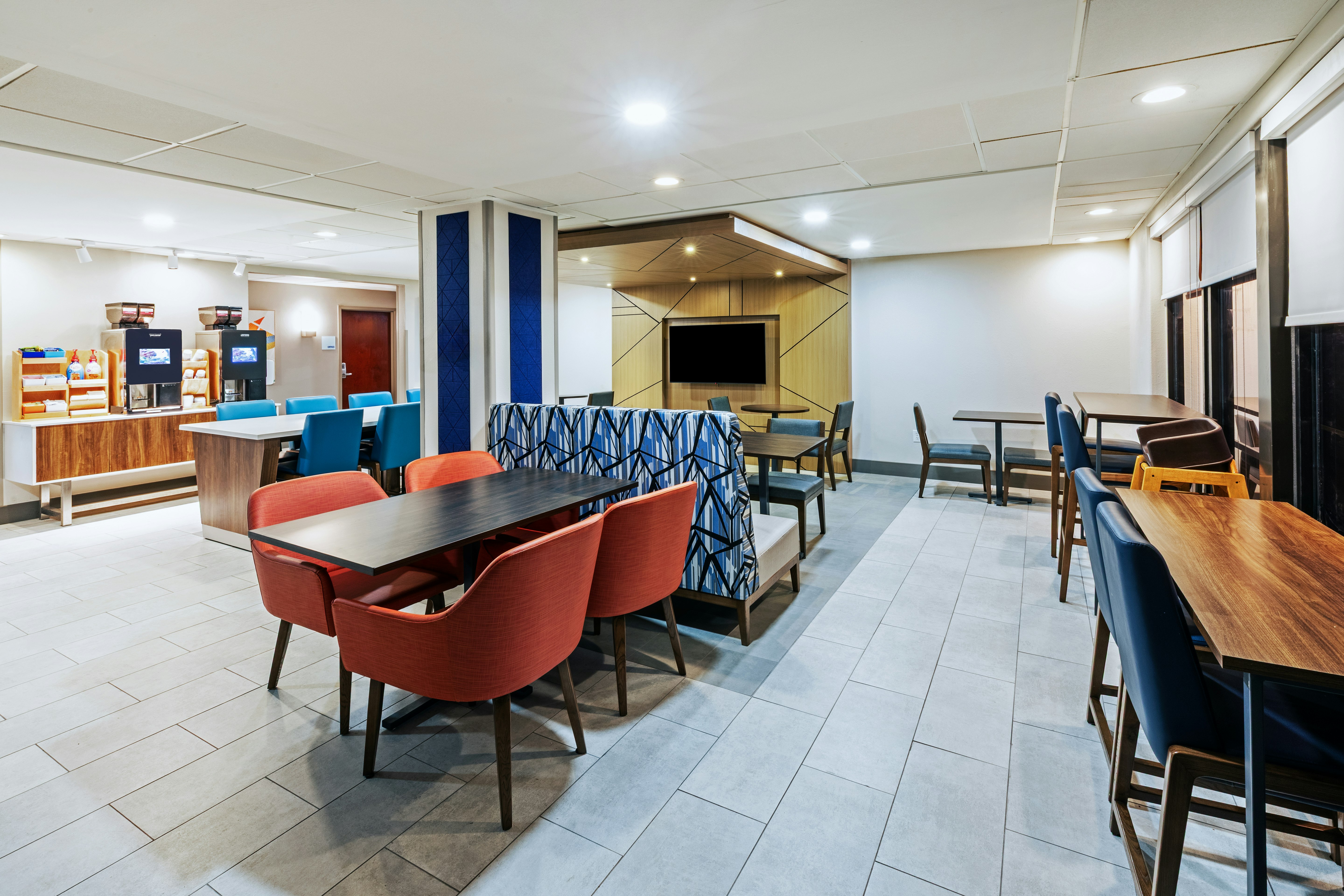 Holiday Inn Express Breaux Bridge-Henderson 57/72
