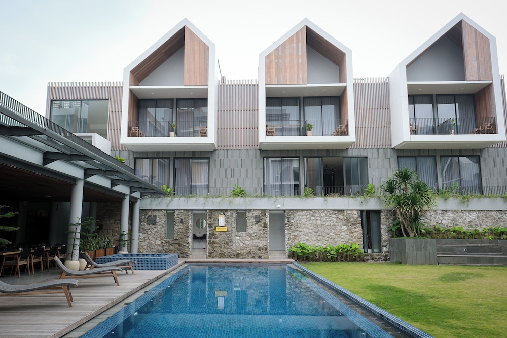 Facade Hotel by Azana 1/46