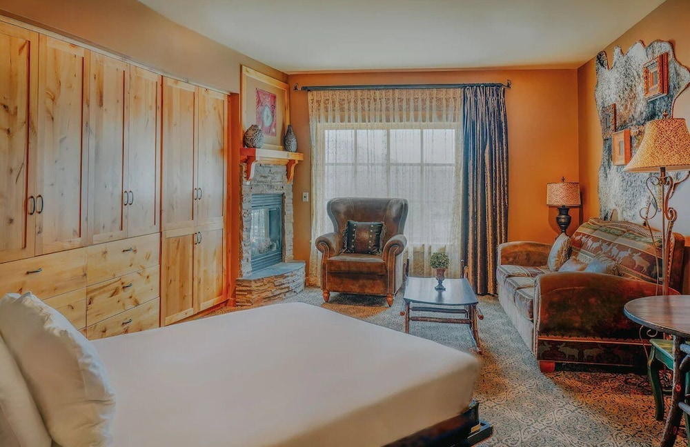 The Village Center At Big Sky Resort 13/70