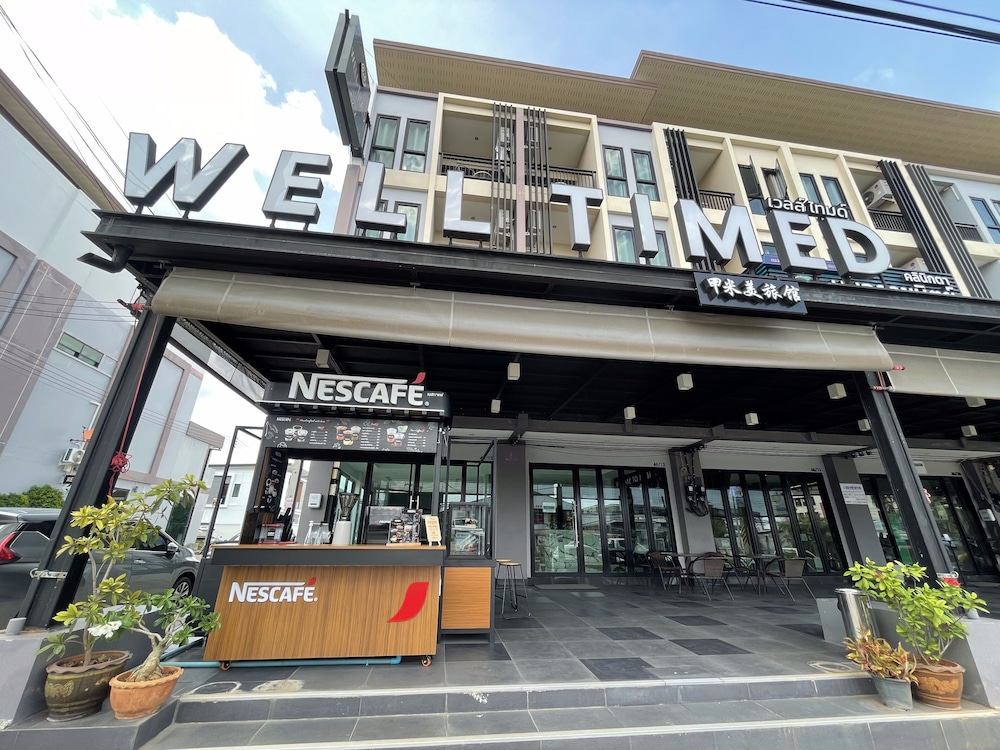 Well Timed Hotel 2/41