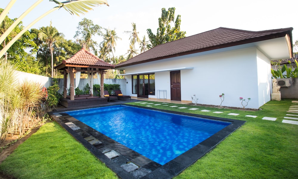 Puri Saron Baruna Beach Cottages 46/50