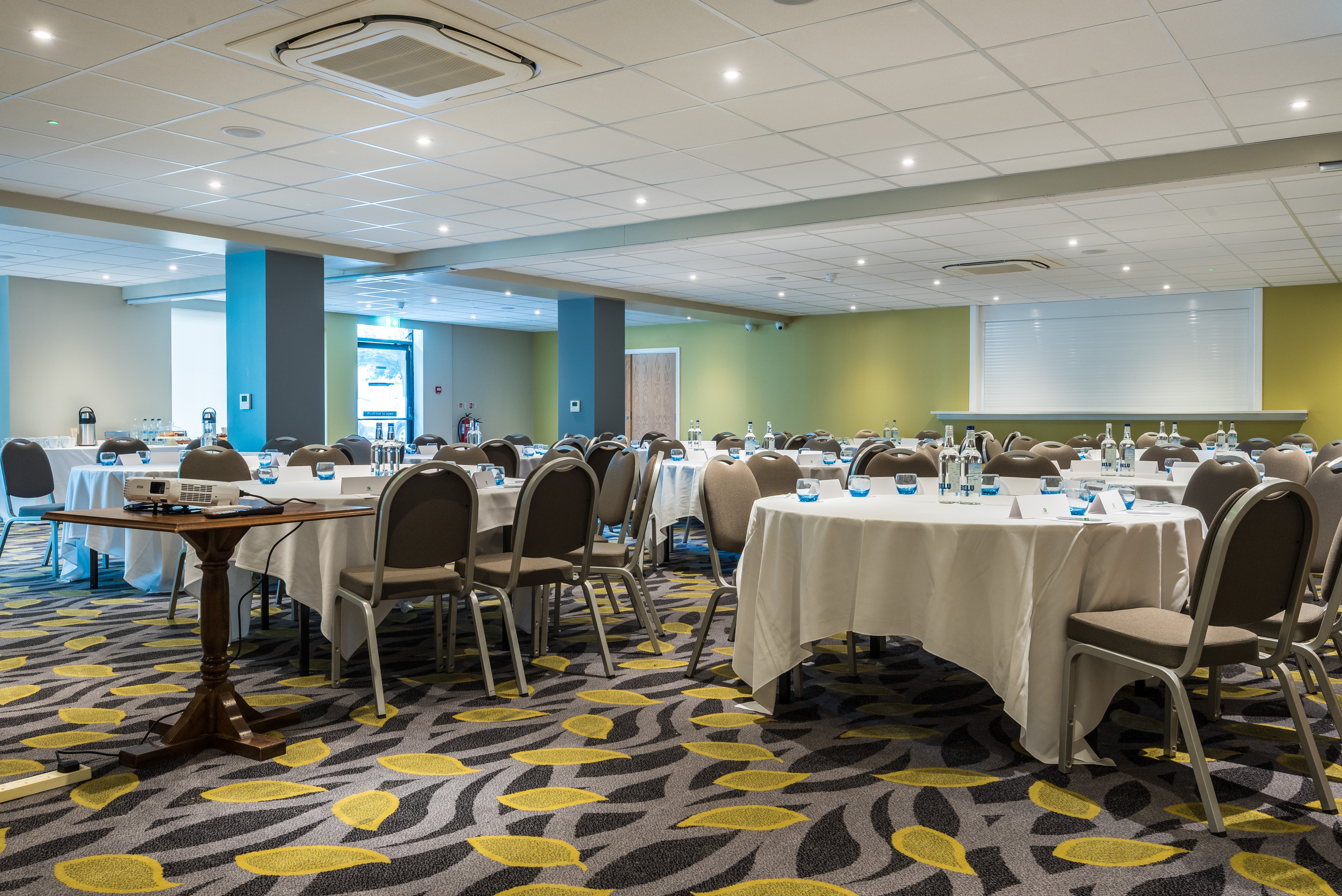 Holiday Inn Lancaster 65/75