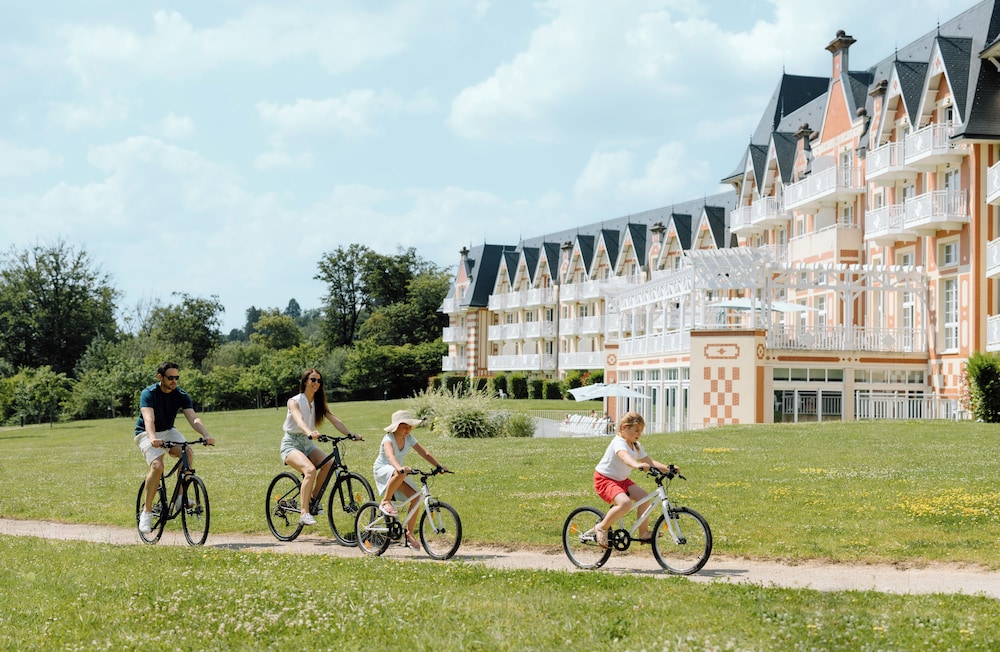 BO Resort & Spa 46/58
