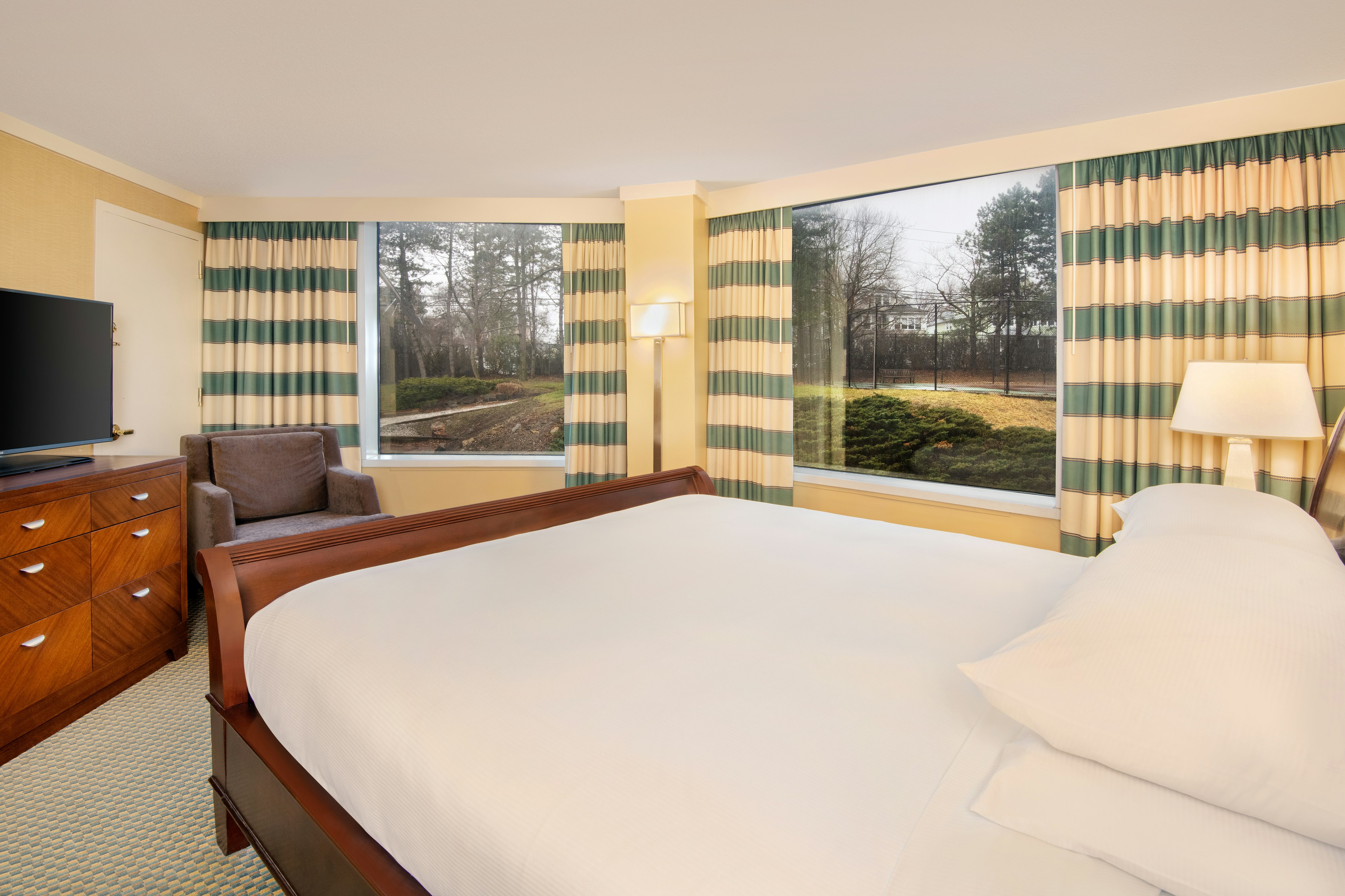 DoubleTree by Hilton Stamford 12/48