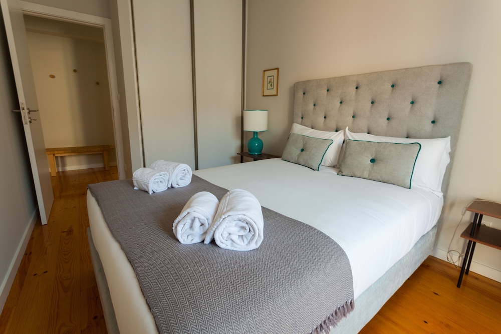 Oporto Invite City Center Santo Ildefonso 5/32