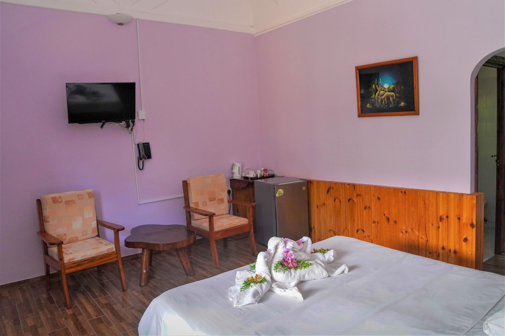 Bernique Guest House 18/22