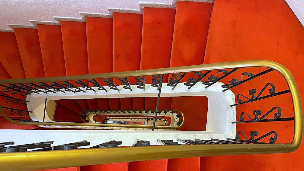 Le Florian Hotel 3/47