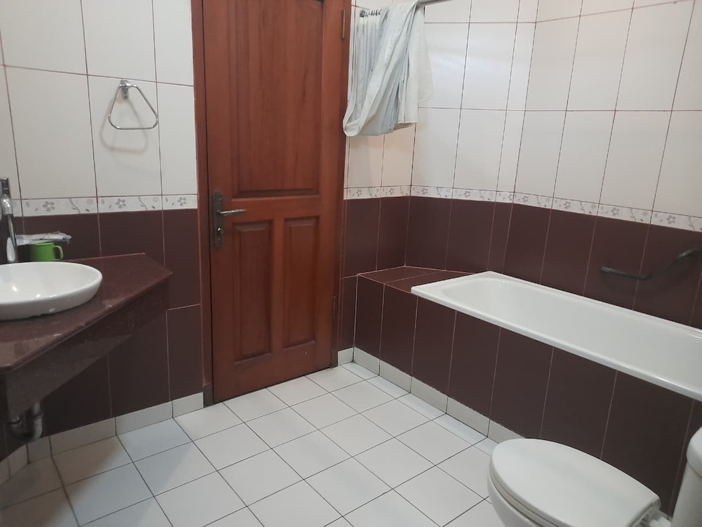 Hotel 678 Cawang 27/34
