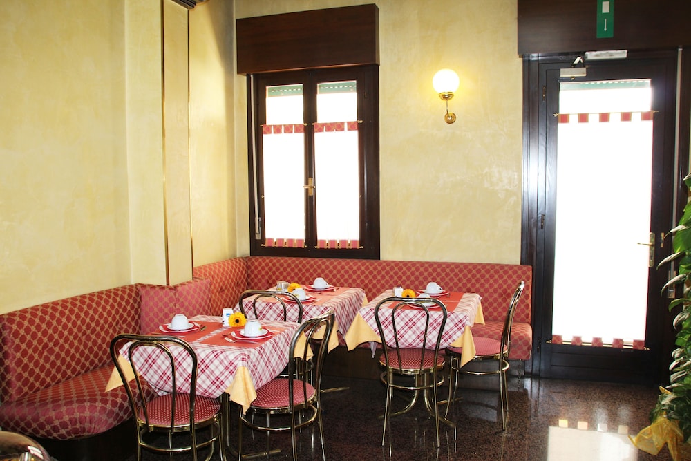 Albergo Leon D Oro 19/28