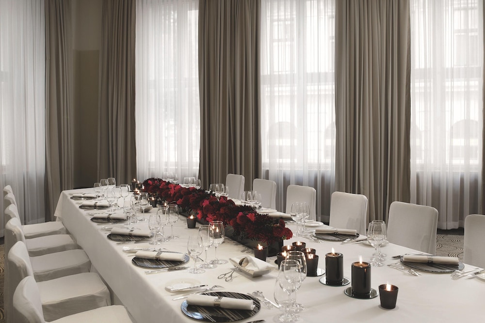 The Ritz Carlton Vienna 47/58