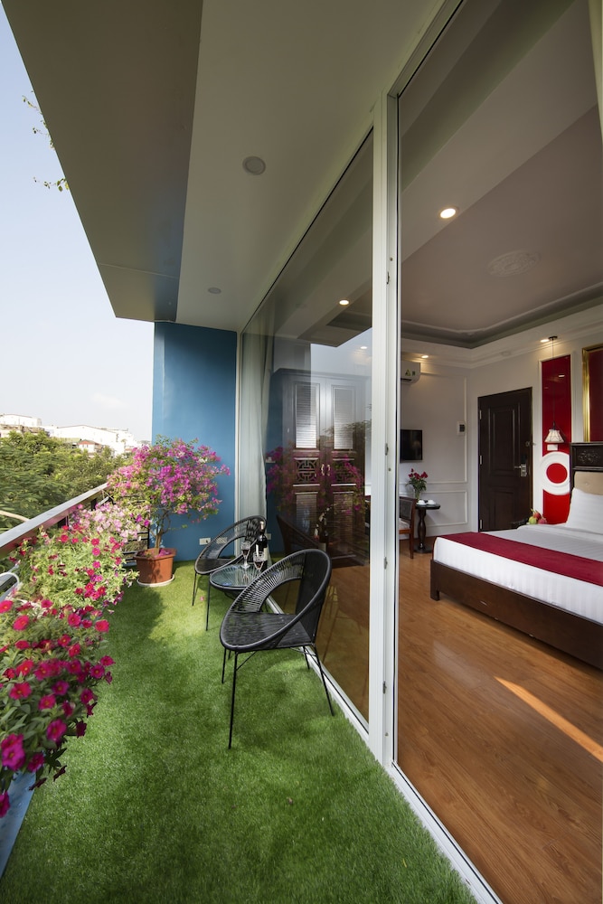 Royal Palace Hotel 2 Hanoi 58/68