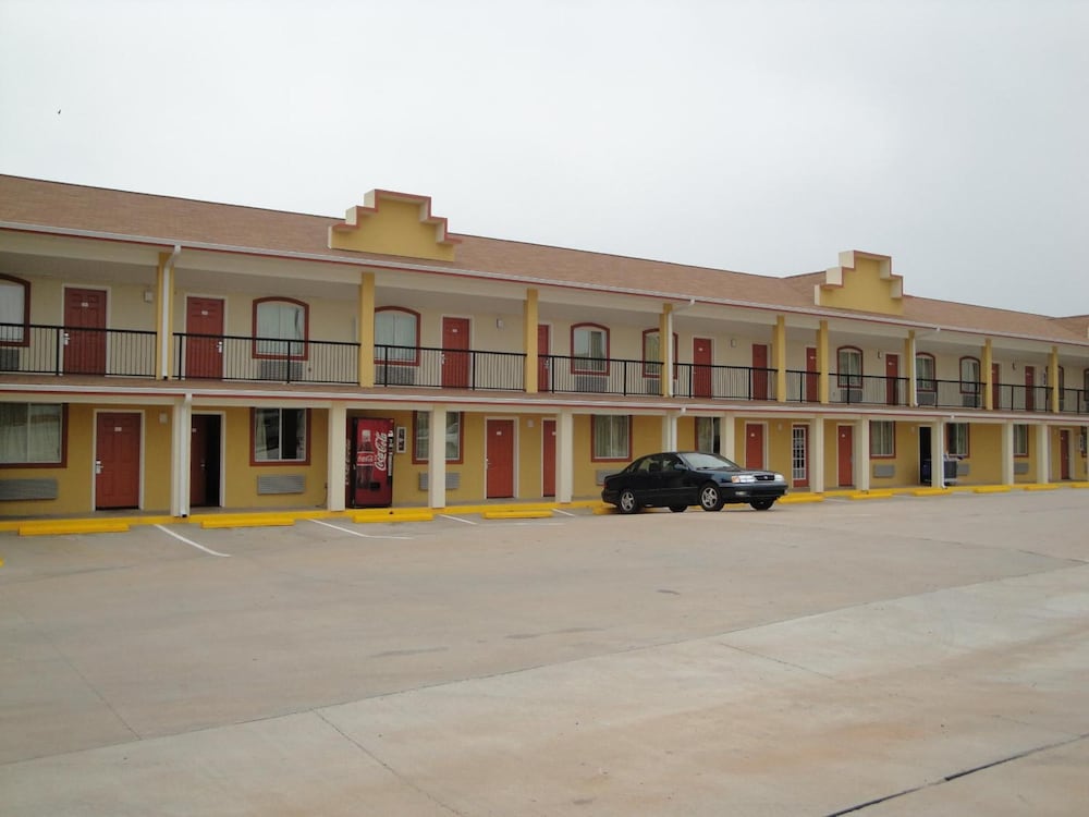Sands Inn And Kitchen Suites 44/51