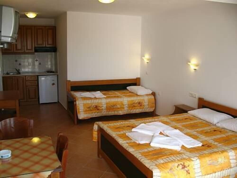 Agnanti Hotel 15/69
