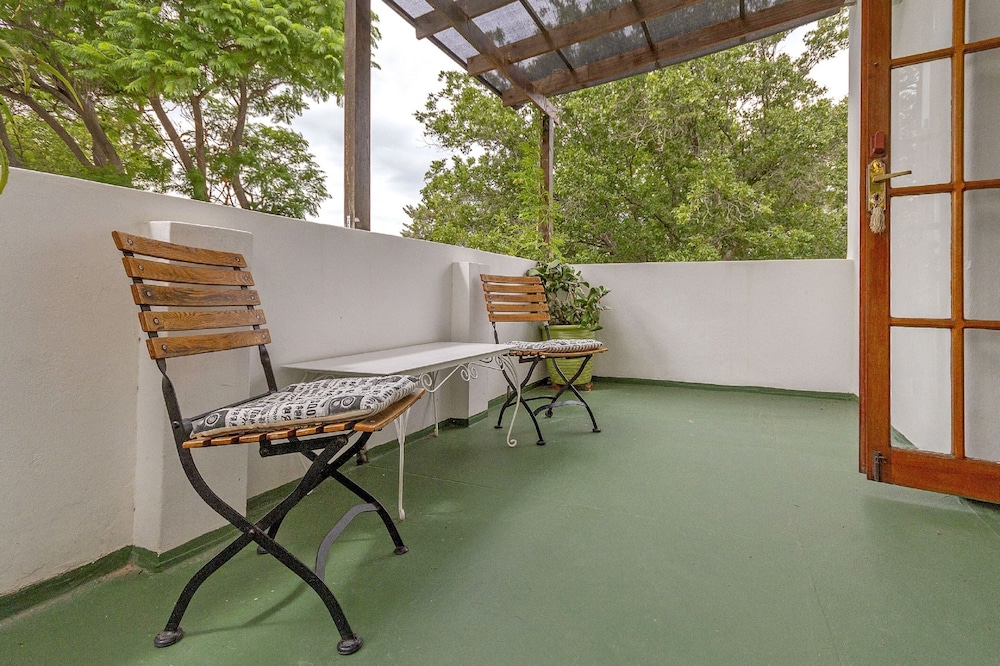 Airlies Guest House 25/50