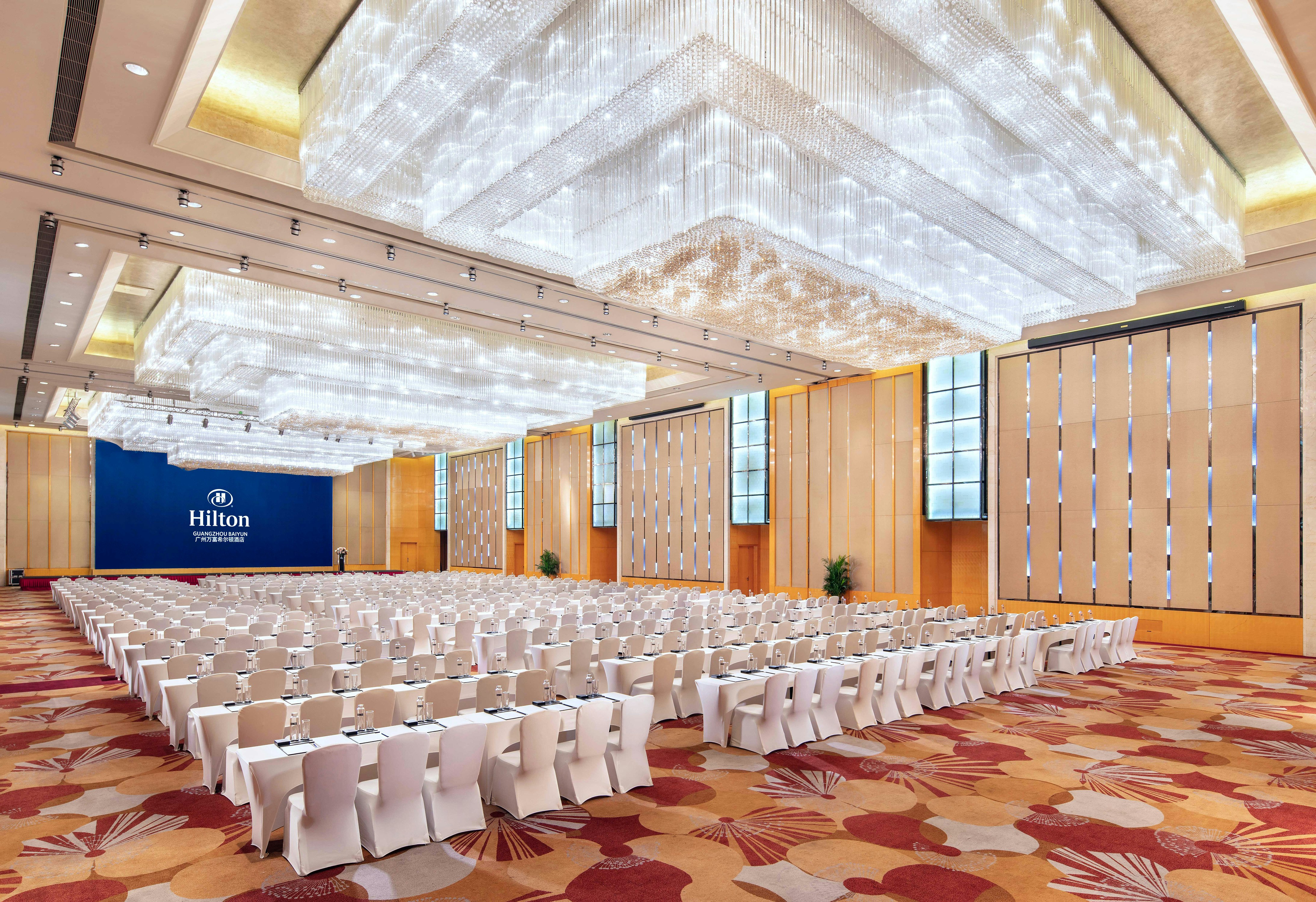 Hilton Guangzhou Baiyun Hotel 55/56