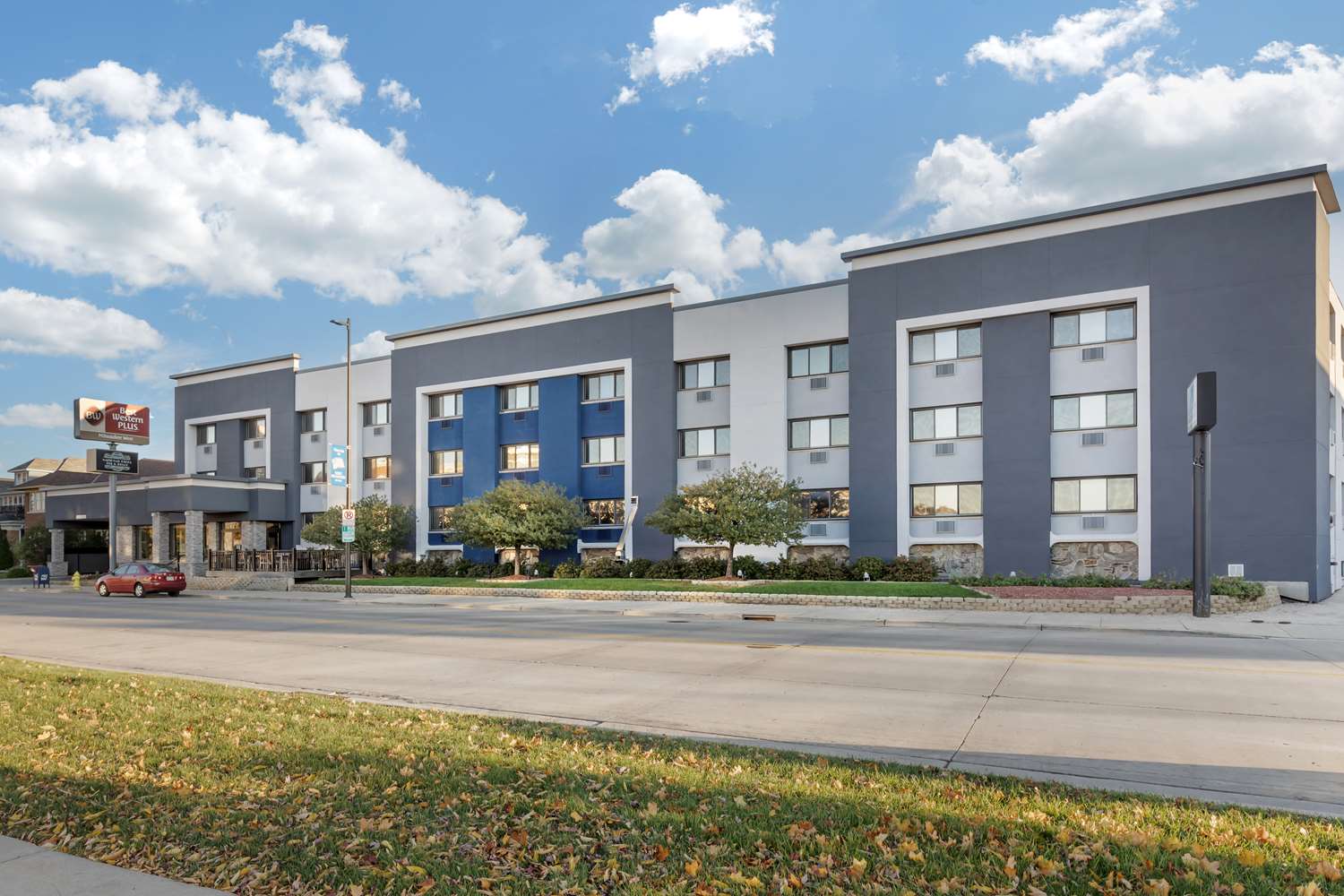 Best Western Plus Milwaukee West 1/45