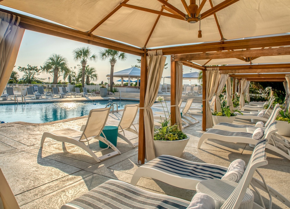 Blockade Runner Beach Resort 44/70