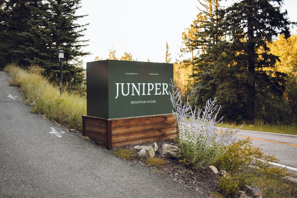 Juniper Mountain House 2/50