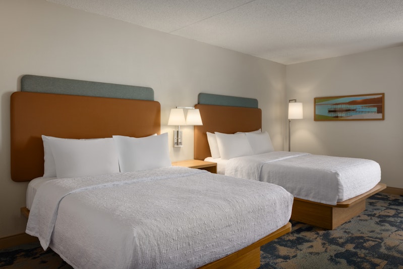 Hampton Inn Springfield-South 9/39