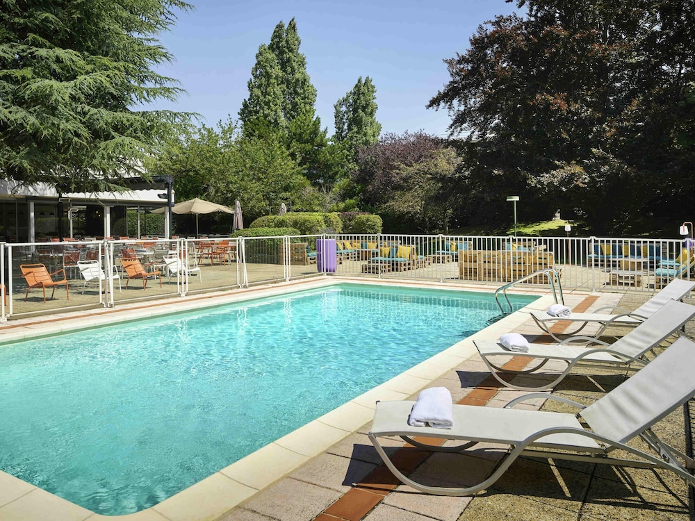 NOVOTEL MASSY PALAISEAU 51/80