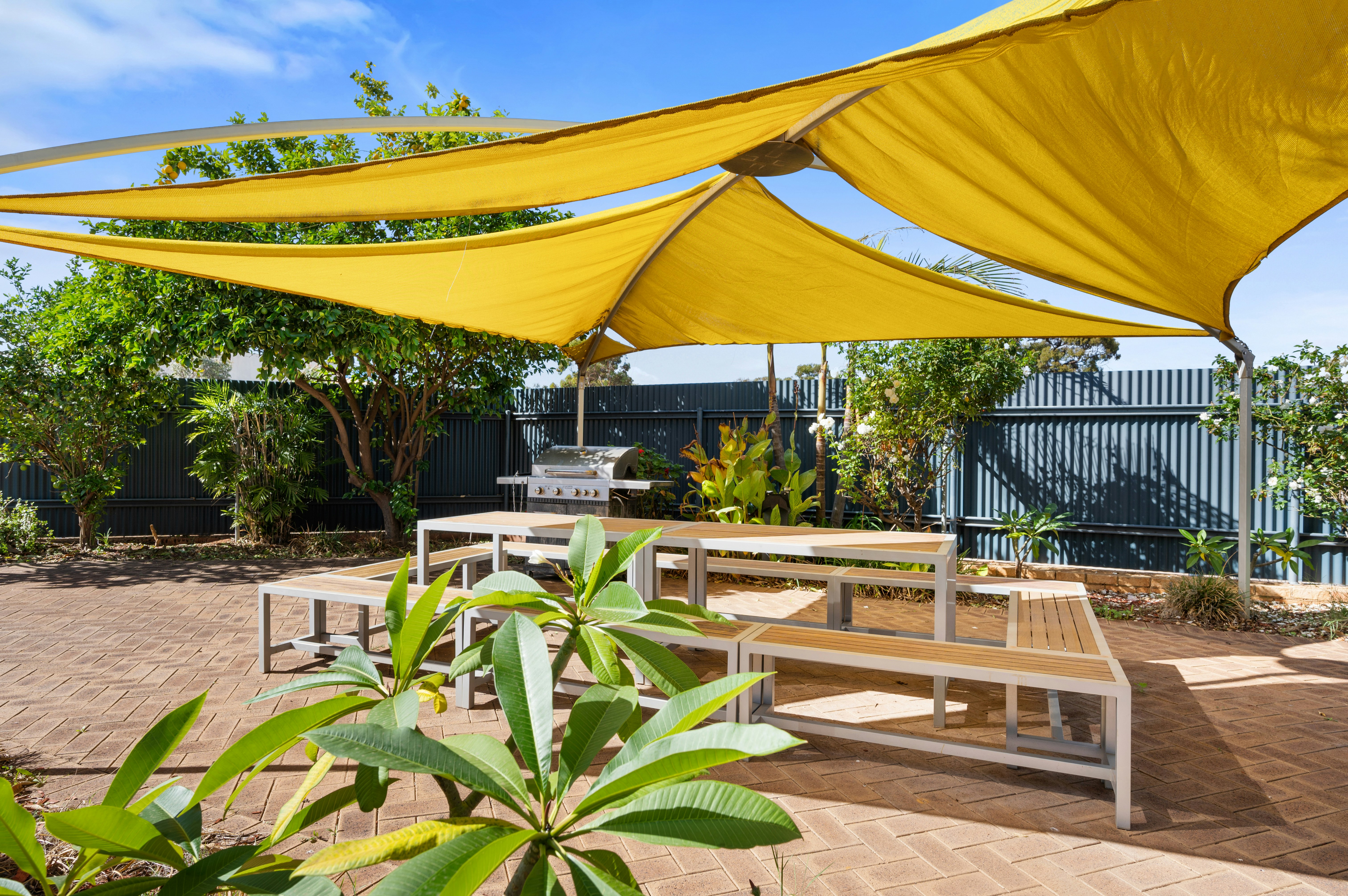 THE VIEW ON HANNANS KALGOORLIE 23/27