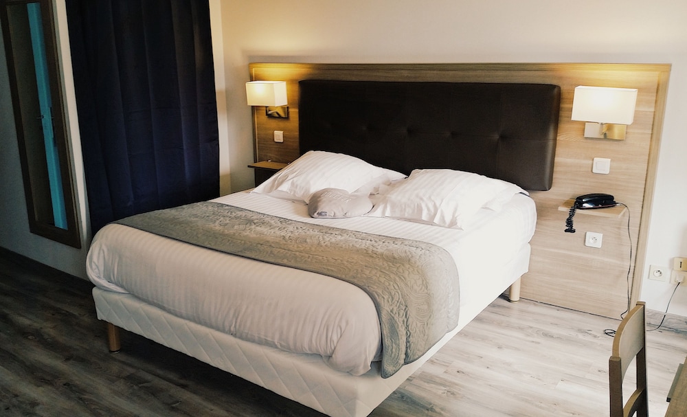 LOGIS HOTEL LES COMTES DE PARDIAC 12/34