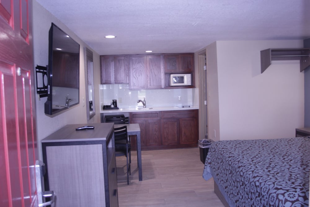 Americas Best Value Inn Port Aransas 26/31