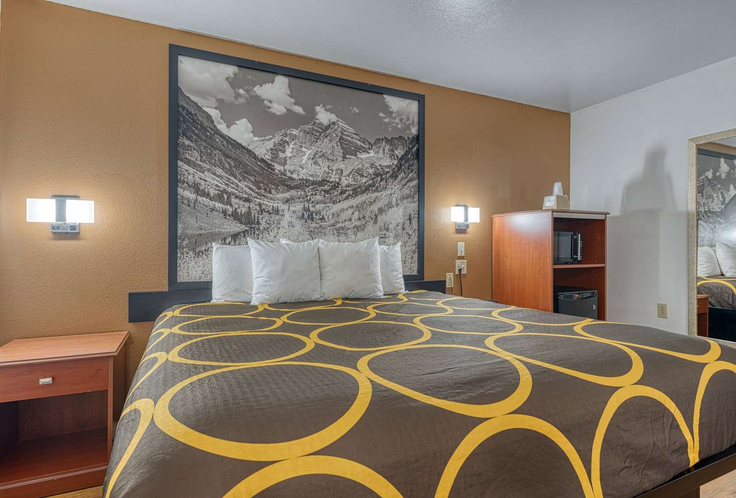 Super 8 By Wyndham Alamosa 48/51