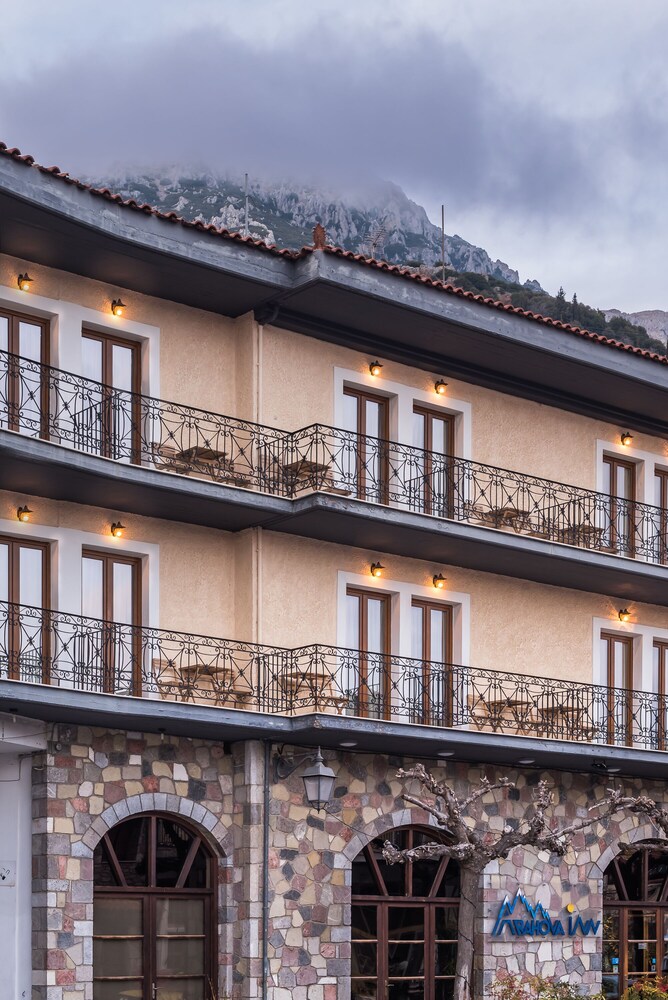 ARAHOVA INN 2/51