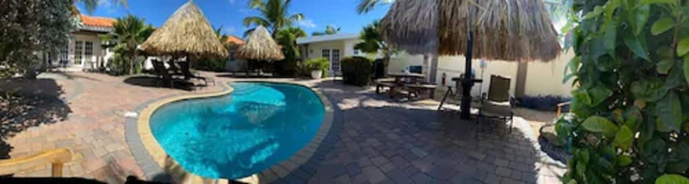 ARUBA TROPIC APARTMENTS 27/31