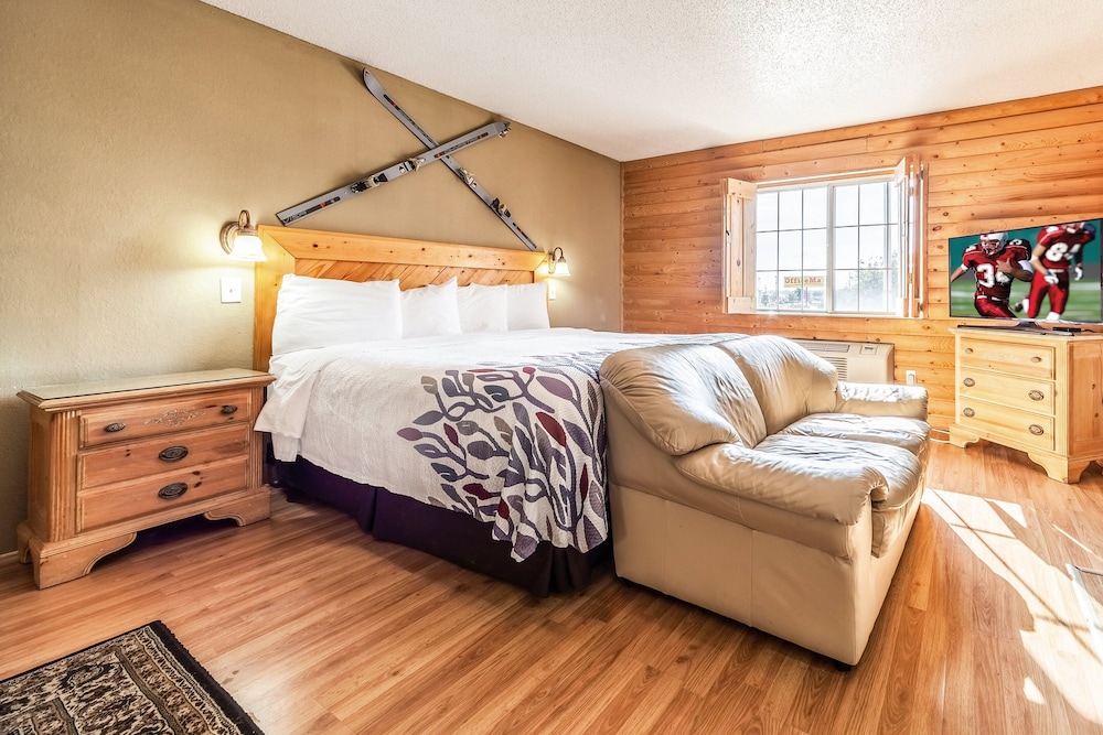 Red Roof Inn & Suites Omaha - Council Bluffs 9/47