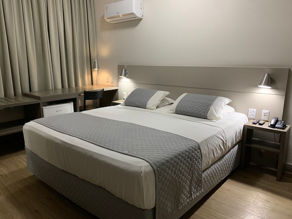 Valerim Itajai Hotel 6/48