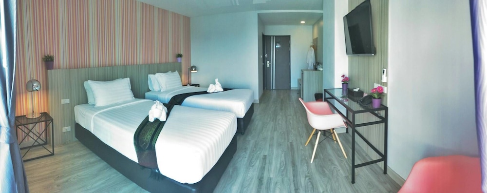 Embryo Hotel 25/76