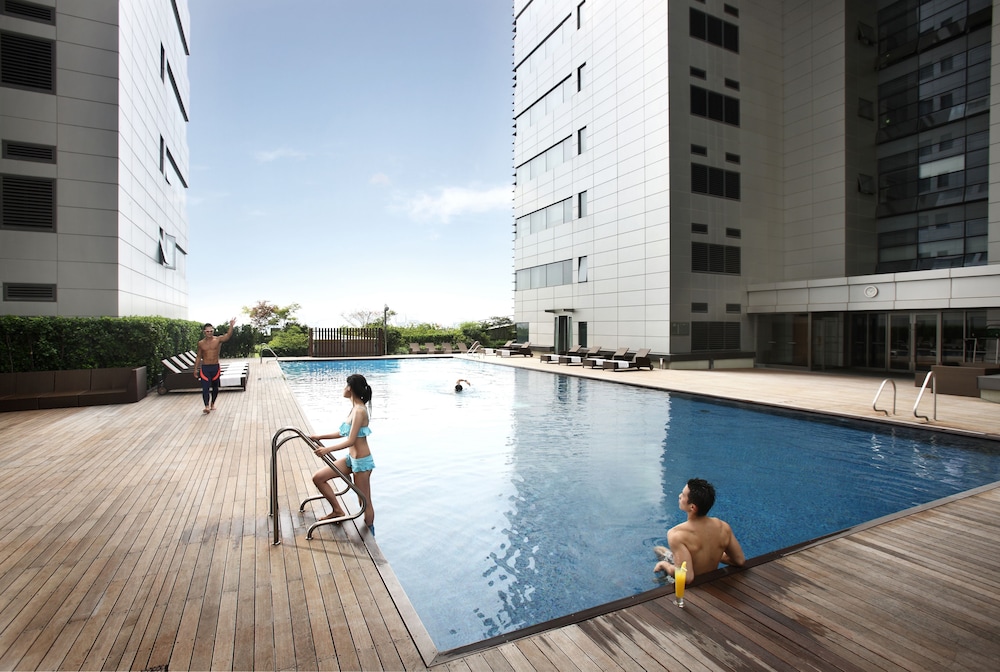 The Classic 500 Pentaz Executive Residence 68/73