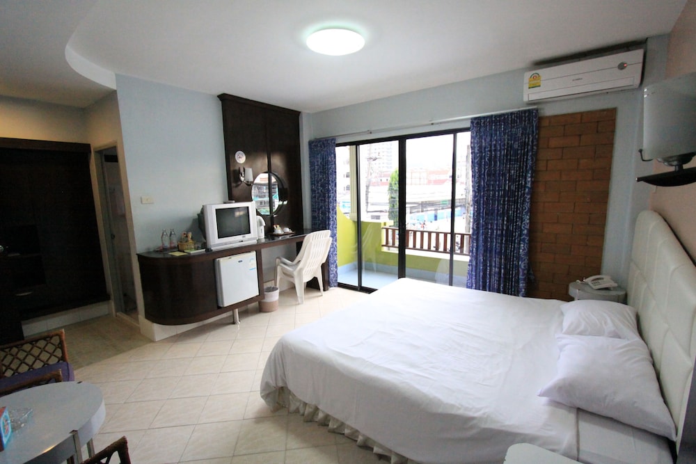 Rangrong Hotel 9/22