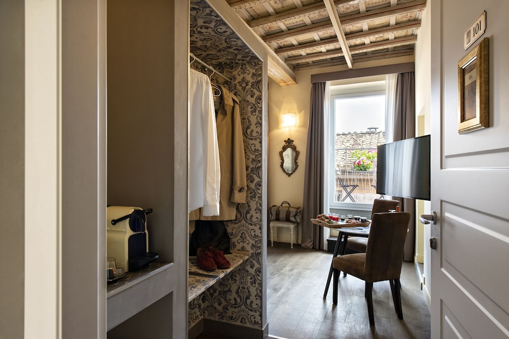 Le Suite Del Barone 37/56