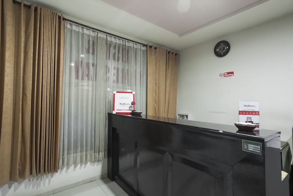 Reddoorz Panglima Sudirman 1/27