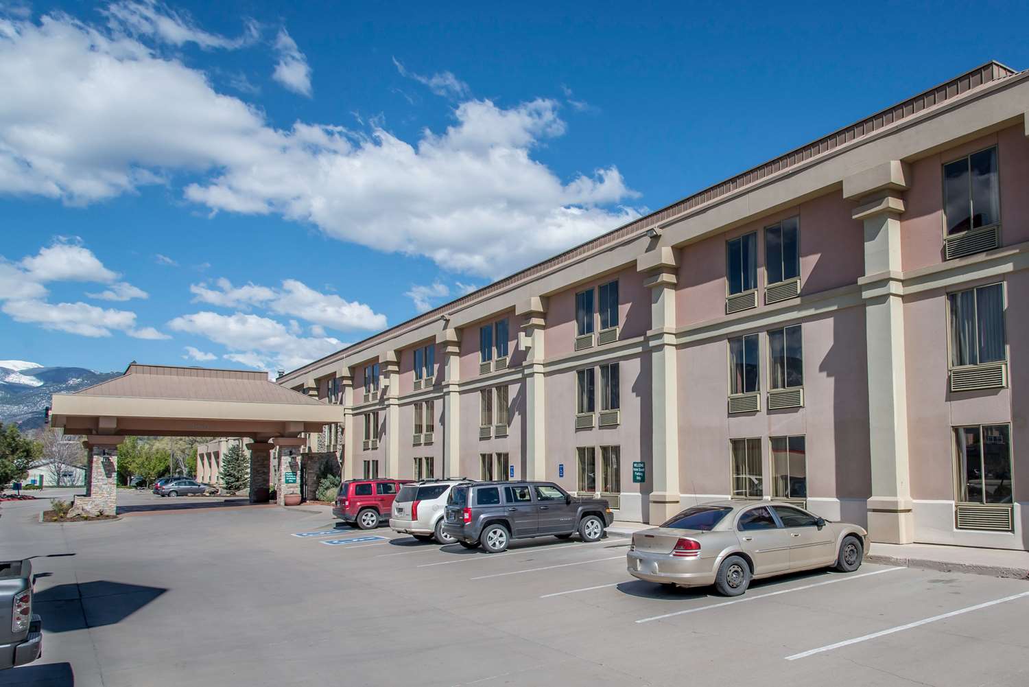 Quality Inn Colorado Springs South 17/17