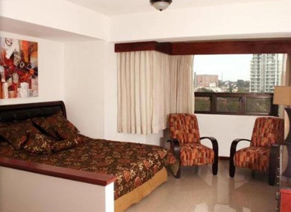 Suites Jardin Imperial 28/63