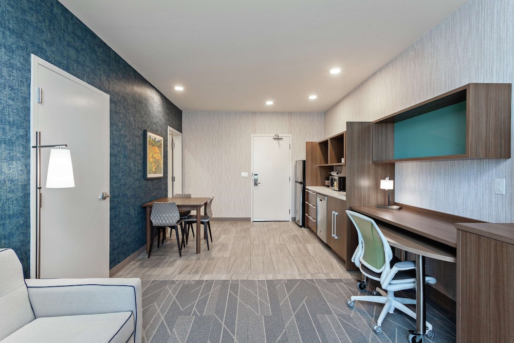 Home2 Suites by Hilton Temecula, CA 25/50
