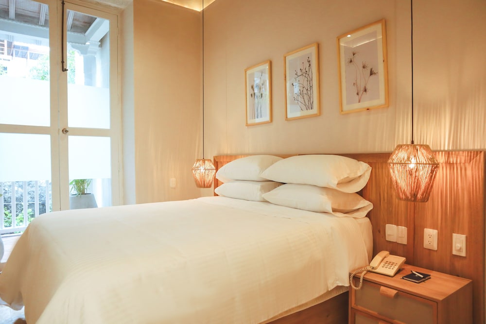ROOM, DOUBLE BED, COURTYARD VIEW, BALCONY