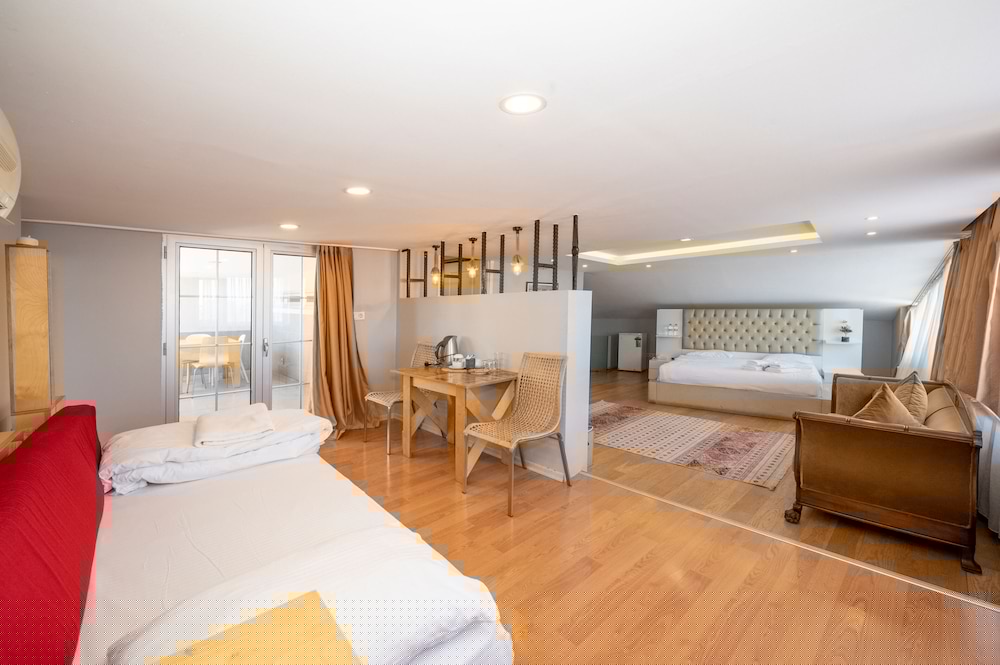 Hotel Next2 47/65