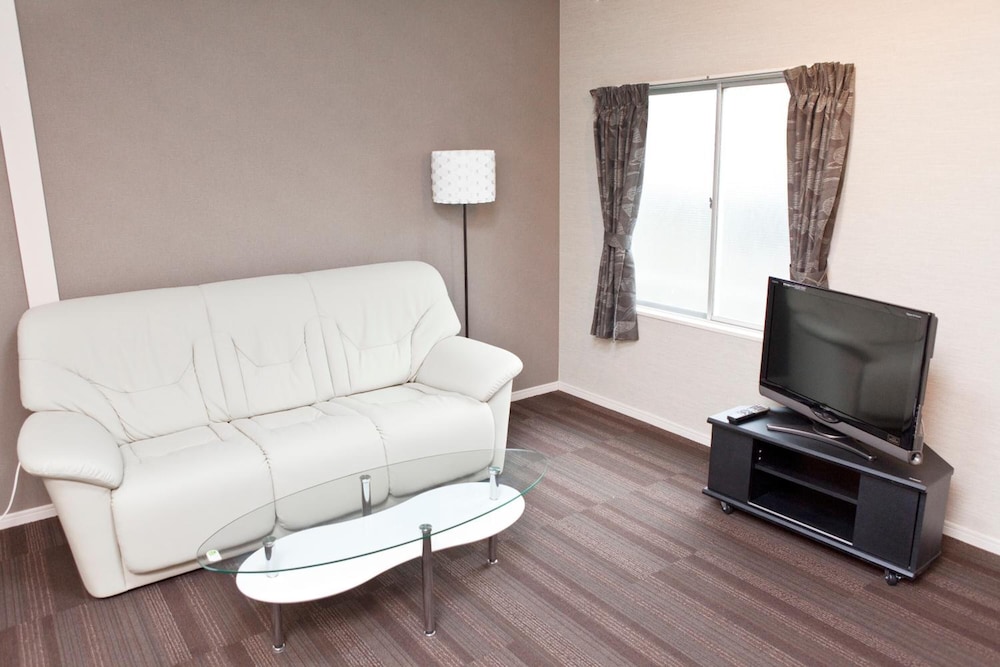 The Shin-Okubo International Hotel 17/26